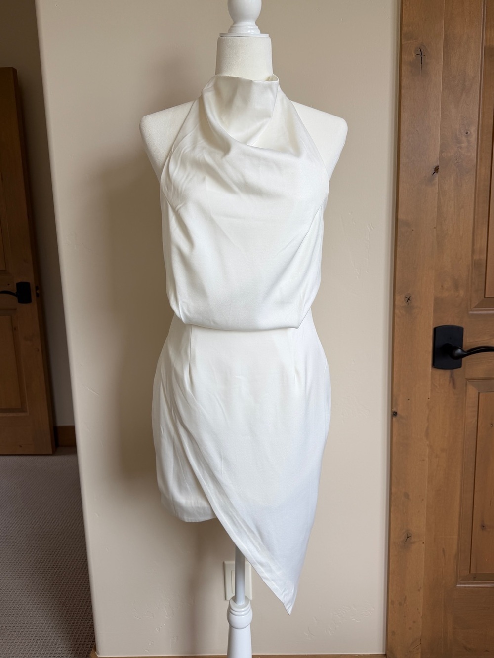 🆕 NWT Elliatt White Halter Camo Dress | Size M - Picture 3 of 5
